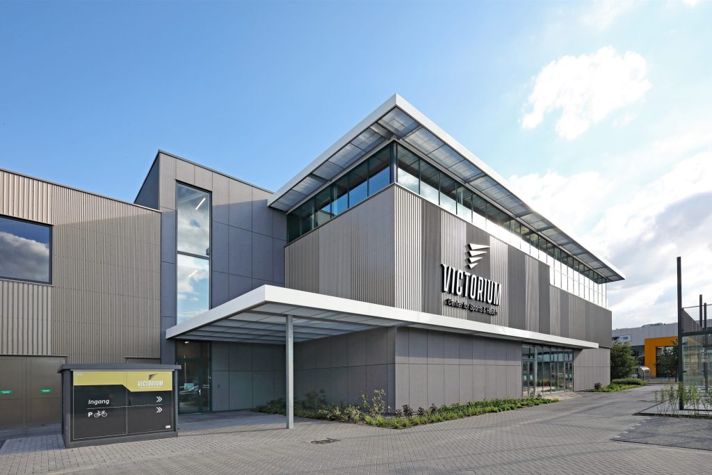 Nieuwbouw-sportcomplex-Victorium-Zwolle-opgeleverd-3-2090x1393